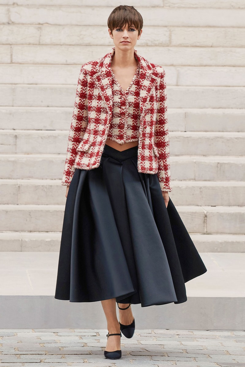 chanel fall winter 2022 haute couture collection runway virginie viard tweed dresses watch