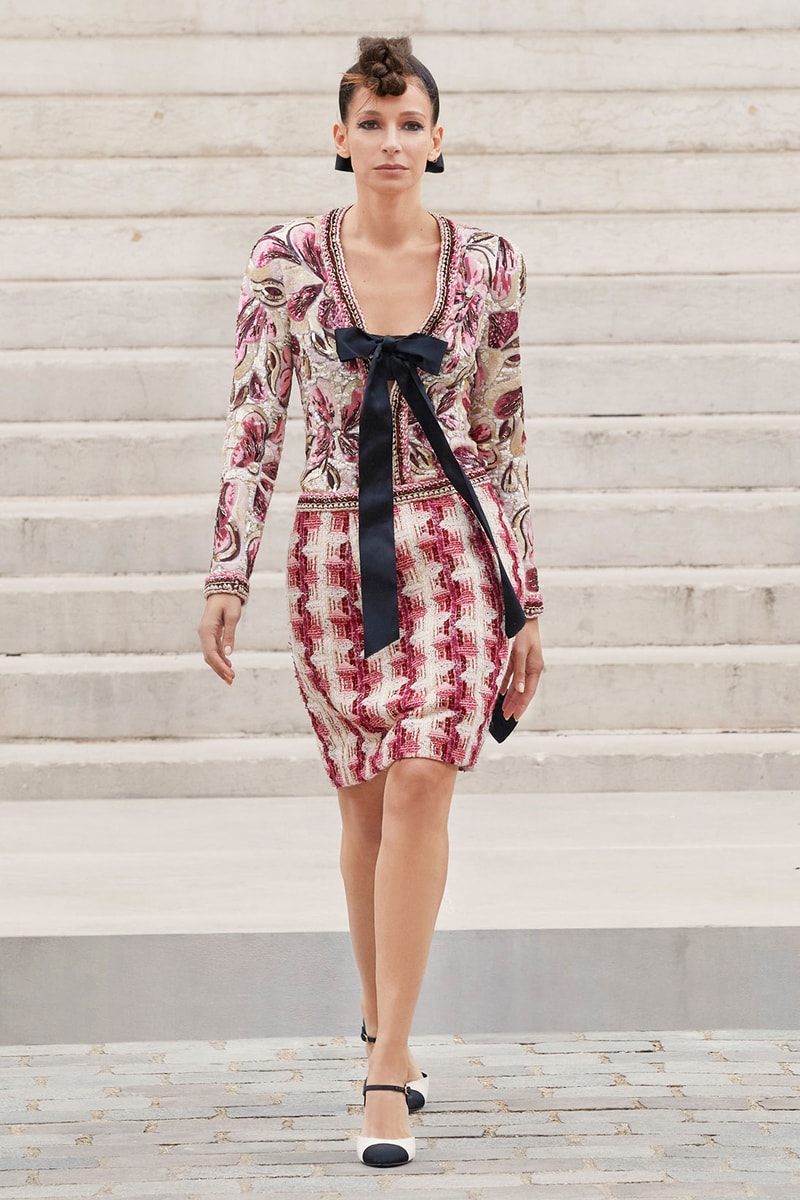 chanel fall winter 2022 haute couture collection runway virginie viard tweed dresses watch
