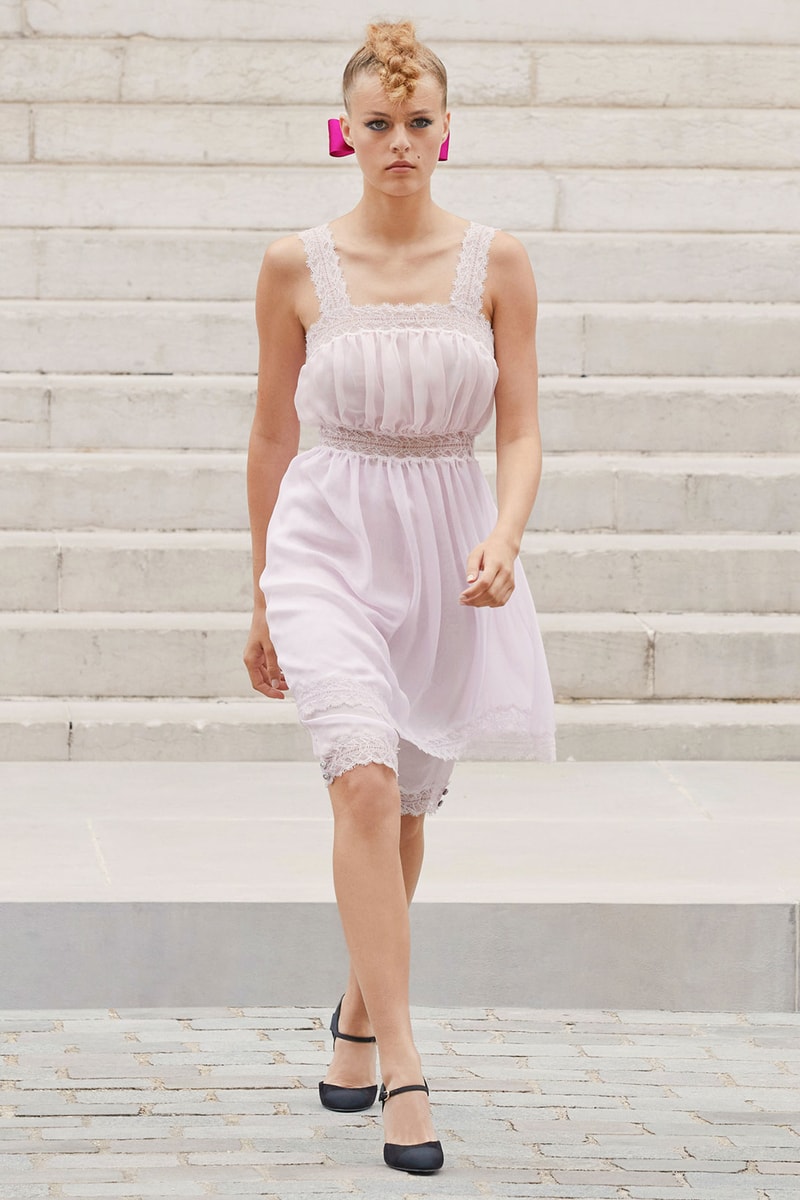 chanel fall winter 2022 haute couture collection runway virginie viard tweed dresses watch