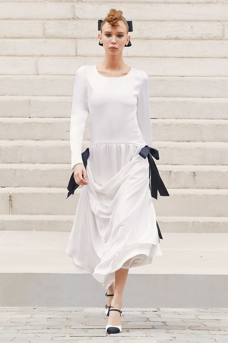 chanel fall winter 2022 haute couture collection runway virginie viard tweed dresses watch