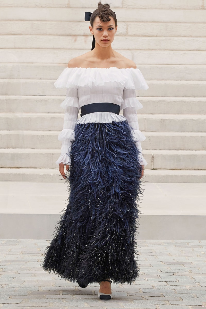 chanel fall winter 2022 haute couture collection runway virginie viard tweed dresses watch