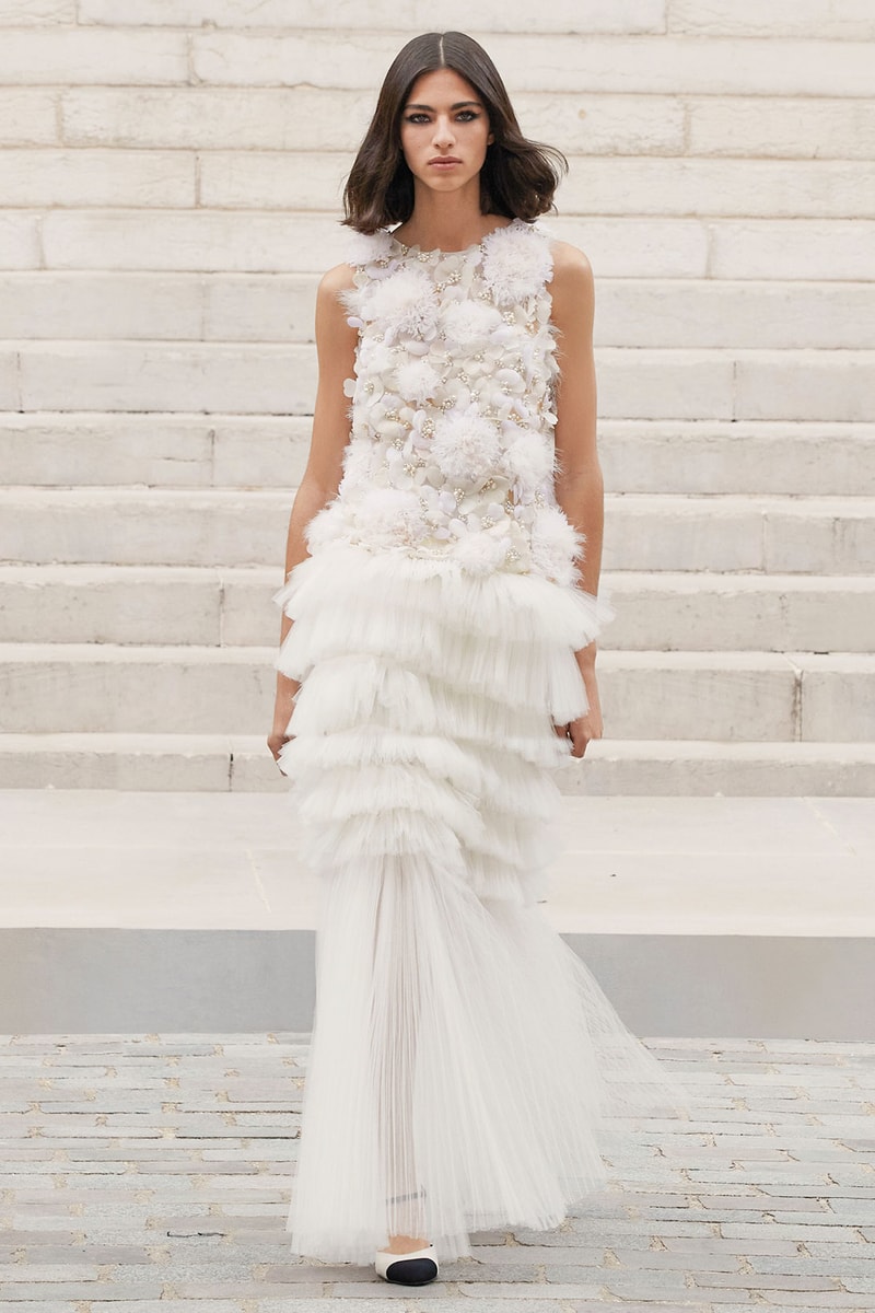chanel fall winter 2022 haute couture collection runway virginie viard tweed dresses watch