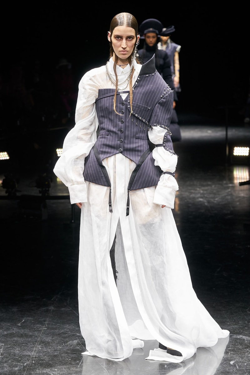 jean paul gaultier sacai fall winter couture chitose abe runway nike vaporwaffle collaboration