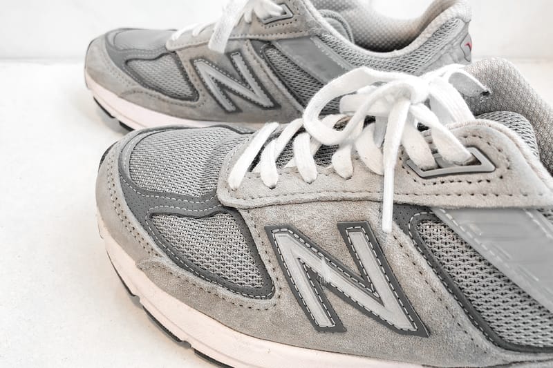 gray new balance sneakers womens