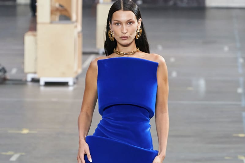 Virgil Abloh Heads to the "LABORATORY OF FUN" for FW21 Off-White™ Runway