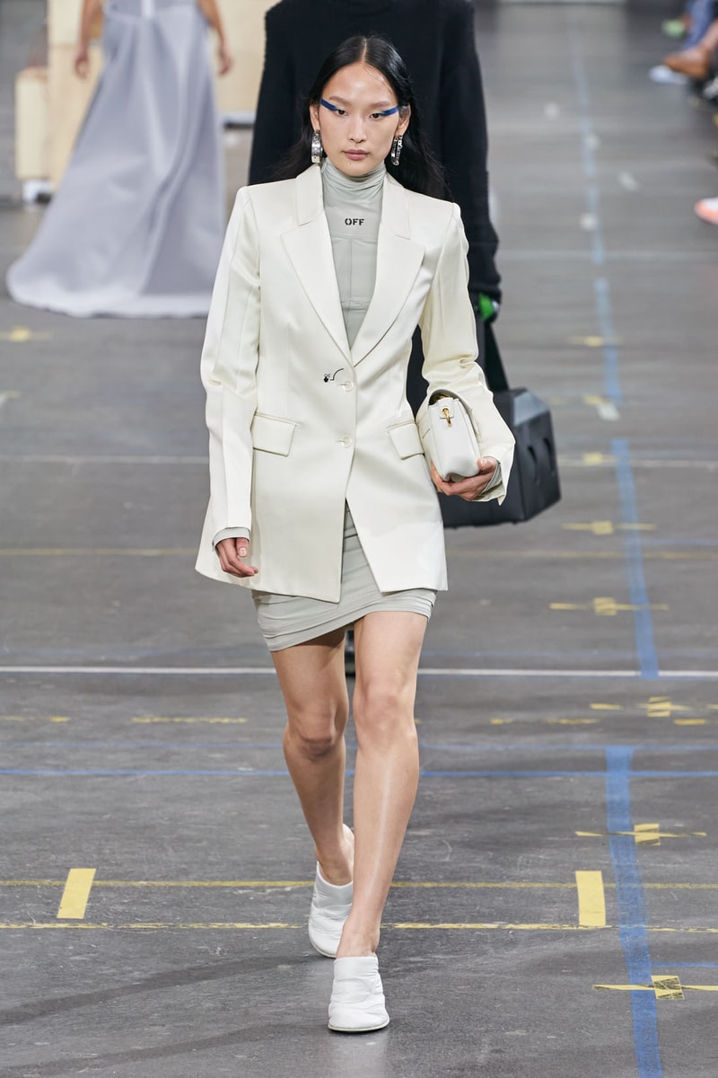 off-white virgil abloh fall winter collection runway laboratory of fun bella hadid amber valletta joan smalls m.i.a. watch 