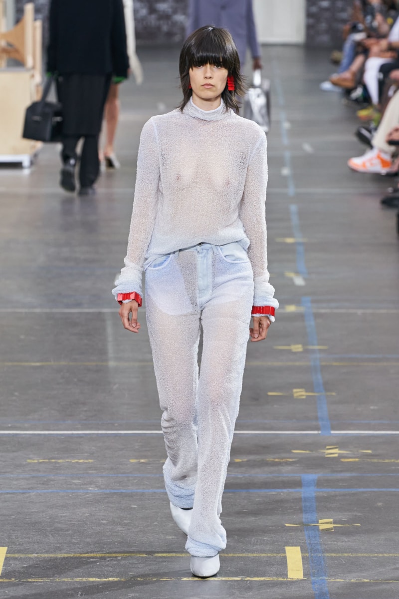 off-white virgil abloh fall winter collection runway laboratory of fun bella hadid amber valletta joan smalls m.i.a. watch 