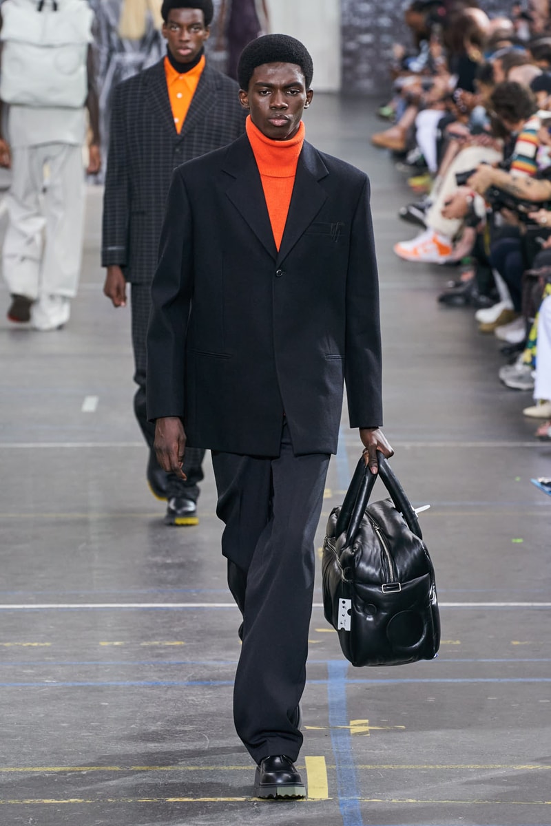 off-white virgil abloh fall winter collection runway laboratory of fun bella hadid amber valletta joan smalls m.i.a. watch 