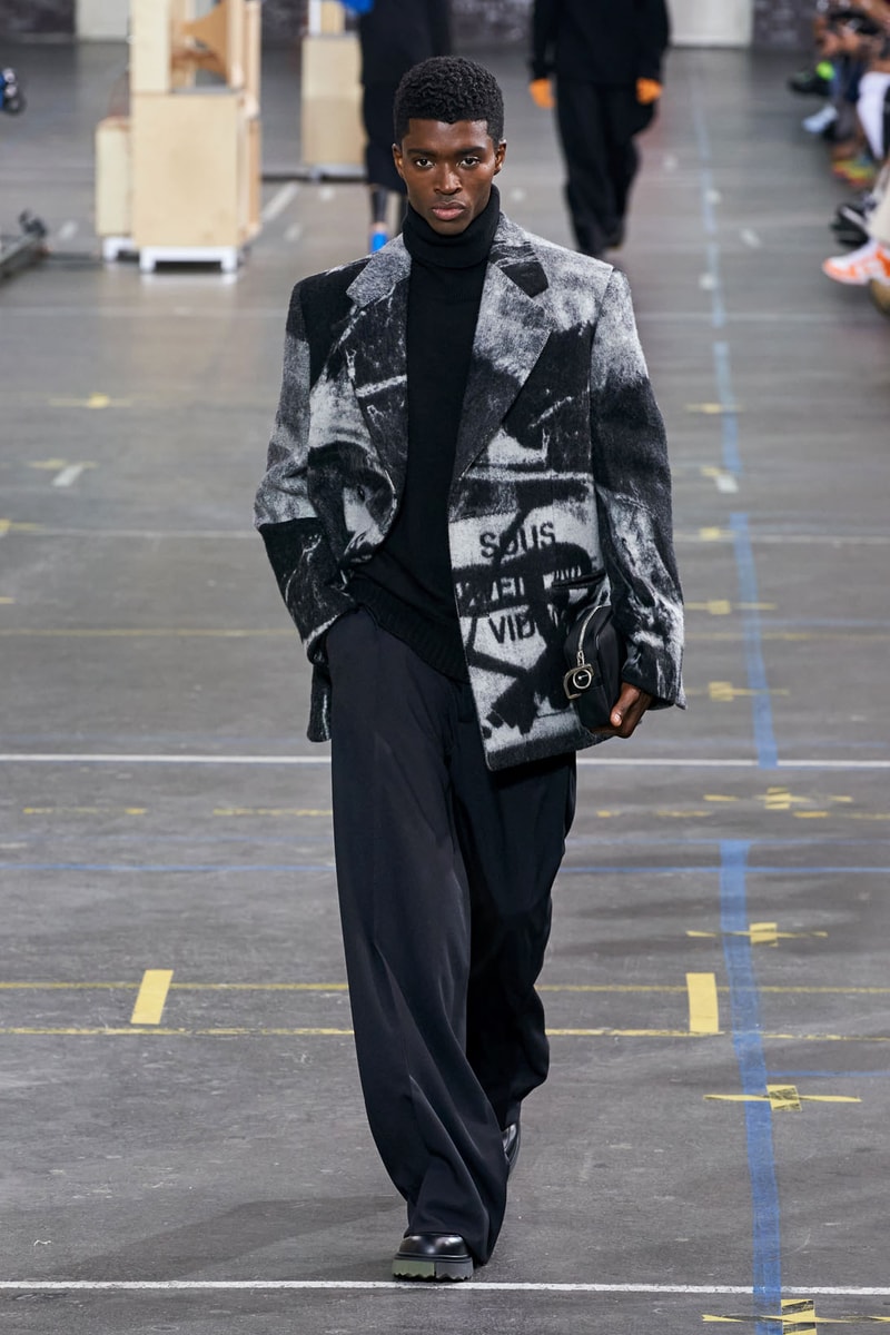 off-white virgil abloh fall winter collection runway laboratory of fun bella hadid amber valletta joan smalls m.i.a. watch 