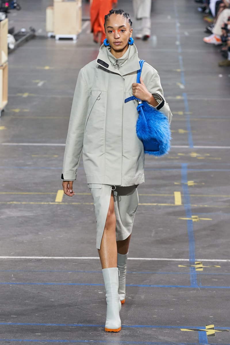 off-white virgil abloh fall winter collection runway laboratory of fun bella hadid amber valletta joan smalls m.i.a. watch 