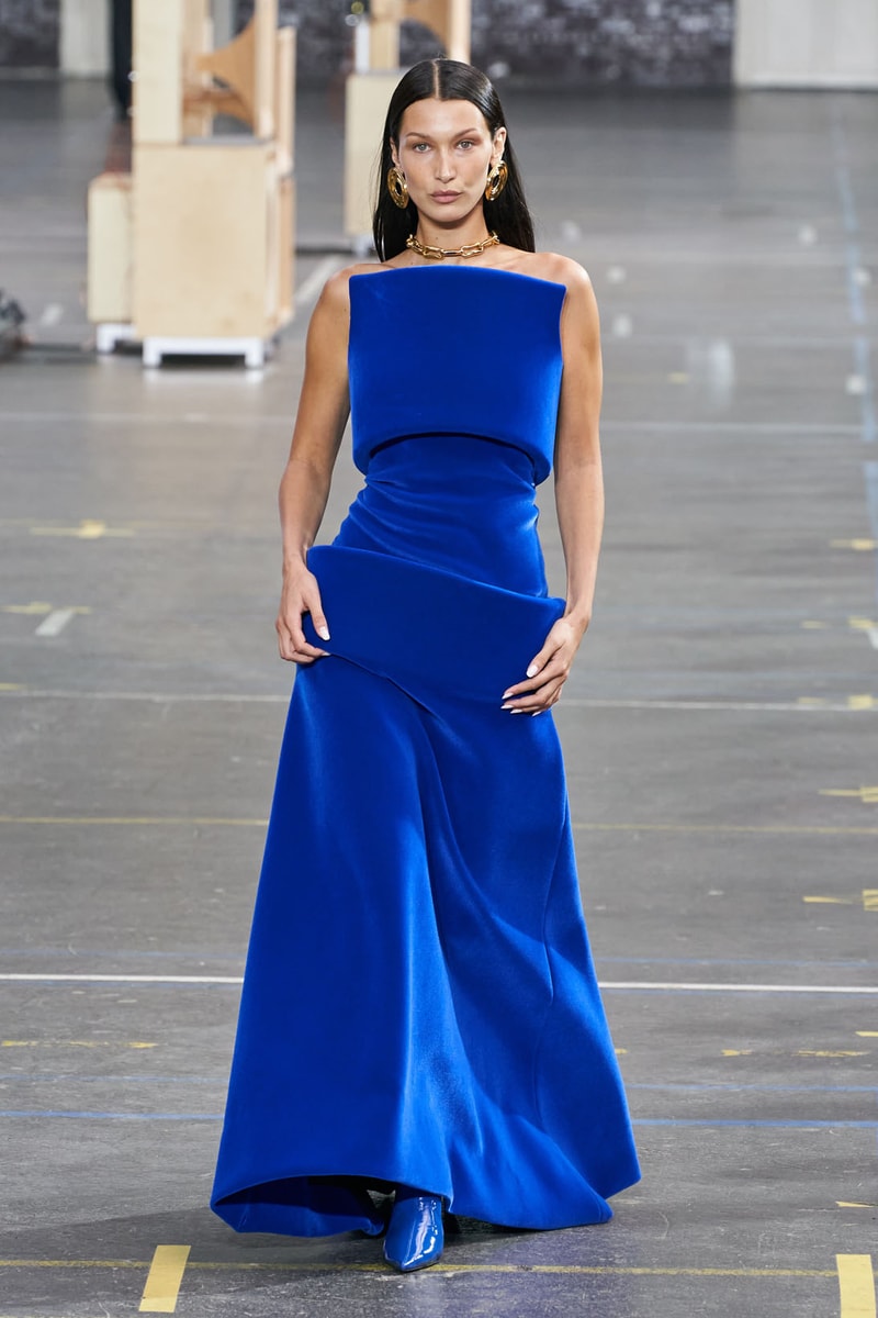 Off-White Fall/Winter 2021 Virgil Abloh Runway Bella Hadid