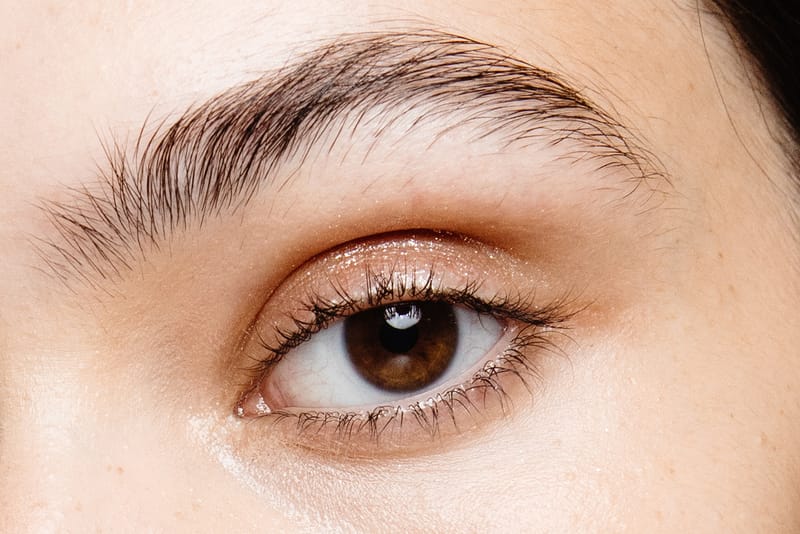 Everything You Need To Know About Eyelash Serums