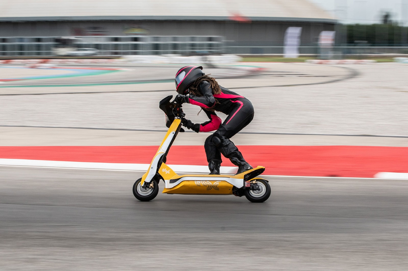 tang mareridt Diskant Model Jordan Rand on Becoming an E-Scooter Racer | Hypebae