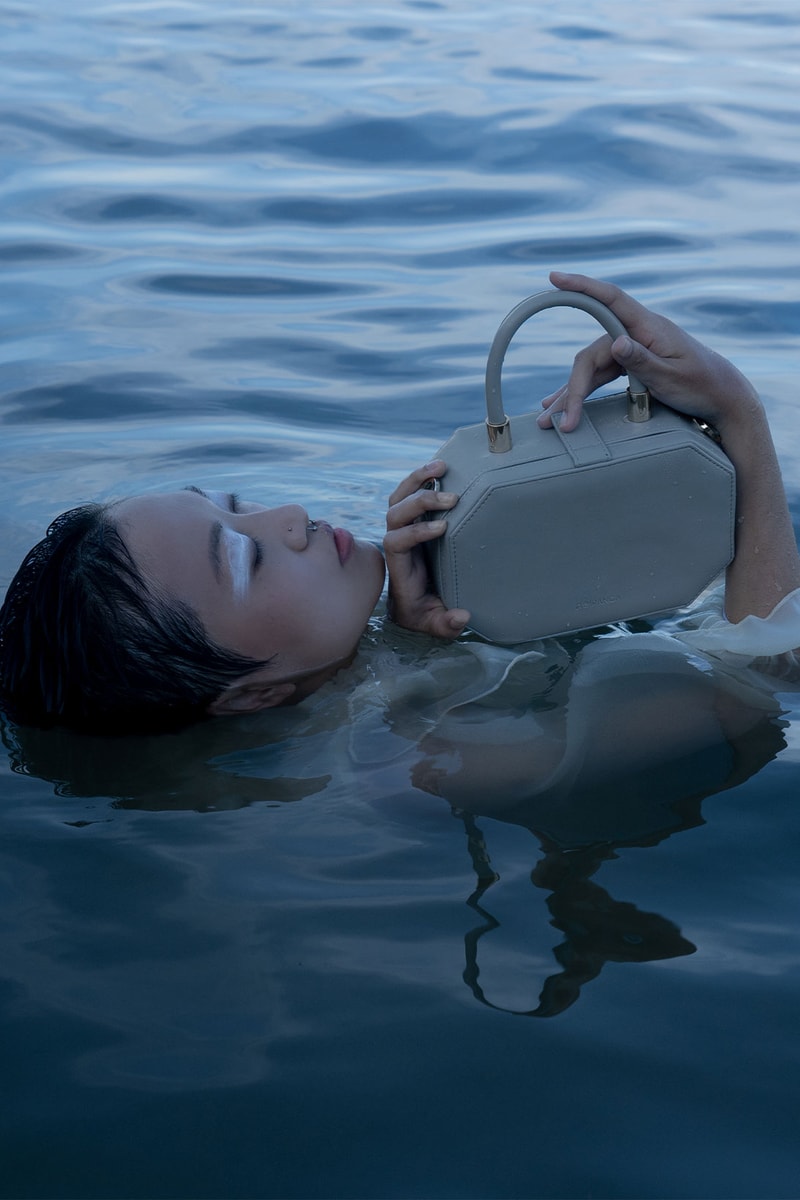 Noiranca maya blue bag with model in water