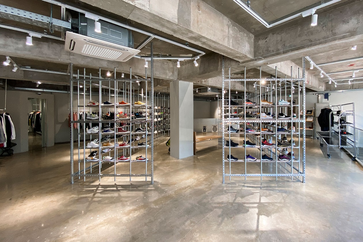 best women's sneakers women streetwear stores hyped footwear shoes seoul south korea kream