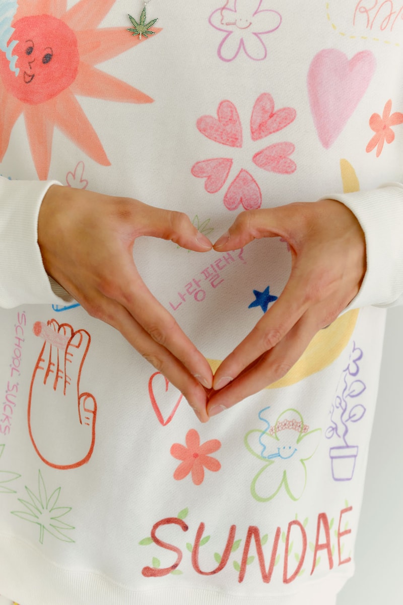 sundae school pre fall 2021 summer we drew collection korean letters hand heart