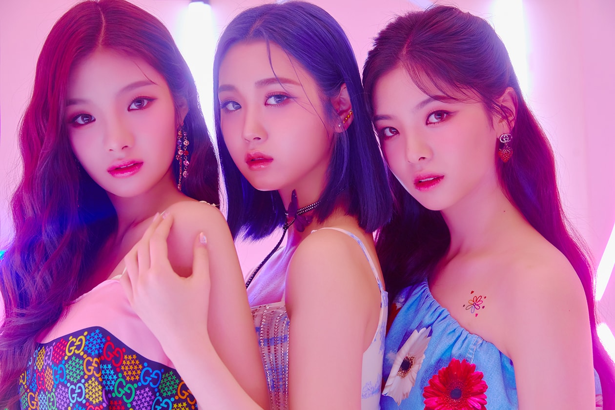 TRI.BE K-Pop Girl Group Korean Music Artists Singers Members Idols Songsun Kelly Jinha Hyunbin Jia Soeun Mire Neon Lights Pink