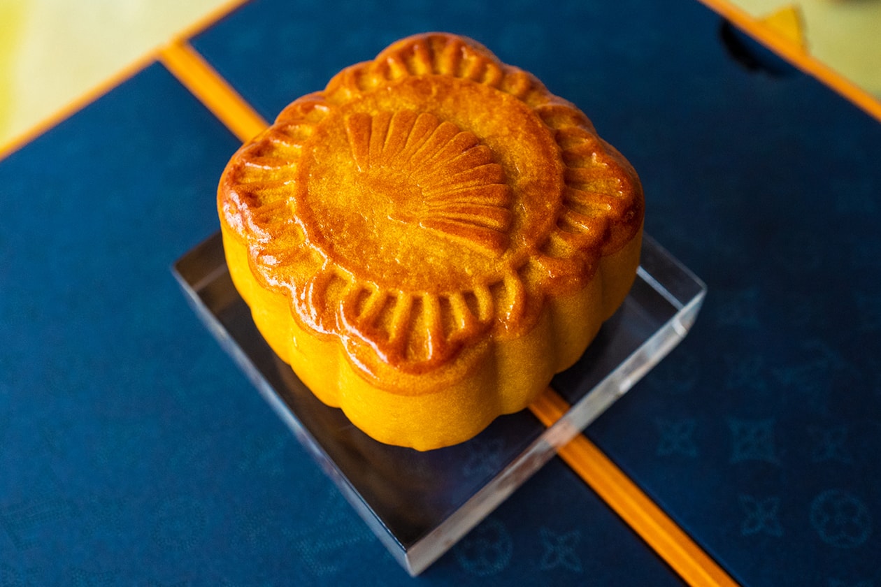 Loewe Mooncakes Mid-Autumn Festival 2021 Mooncake Gift Box Luxury Fashion Brand 