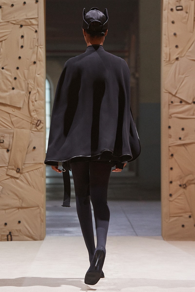 Burberry SS22 Womenswear Collection Runway Show Riccardo Tisci