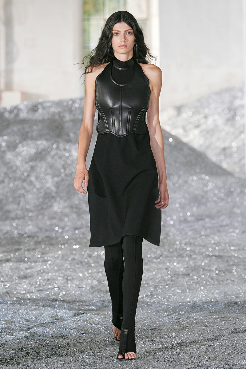 Burberry SS22 Womenswear Collection Runway Show Riccardo Tisci