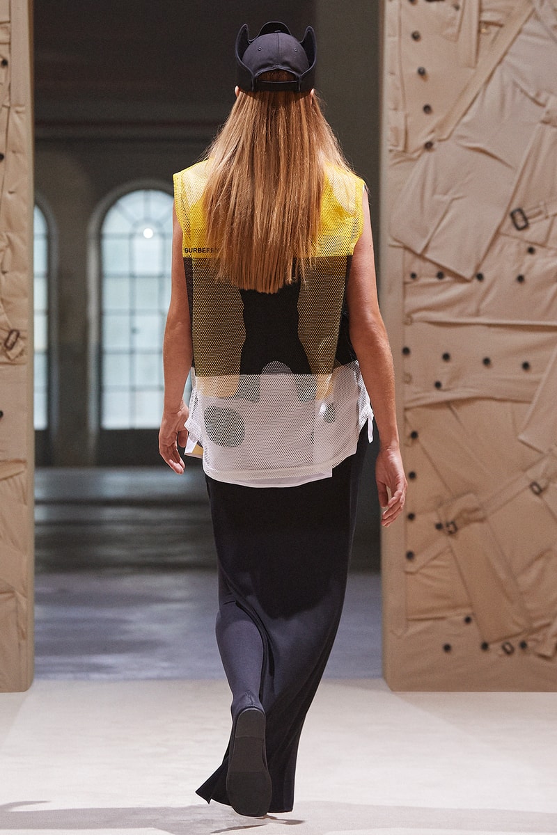 Burberry SS22 Womenswear Collection Runway Show Riccardo Tisci