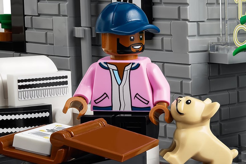 Netflix Queer Eye The Fab 5 Loft LEGO Set Toys Antoni Porowski Tan France Karamo Brown Bobby Berk Jonathan Van Ness