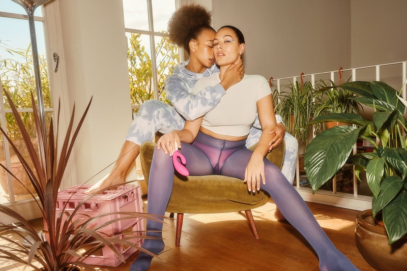 LELO Sex Toys Vibrators INA Wave 2 Plants Stockings Tshirt Chair