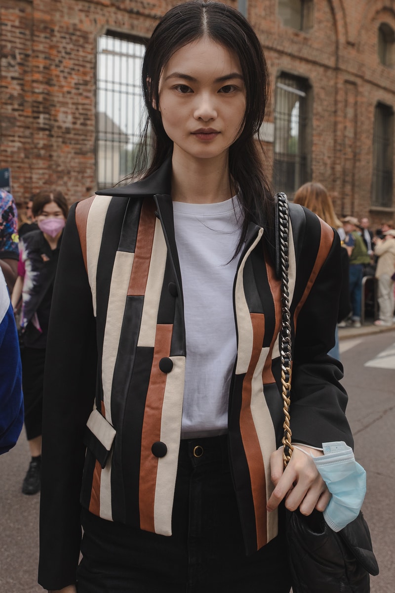 He Cong Chinese Model Off Duty Milan Fashion Week Street Style Spring Summer 2022 SS22 Influencer Outfit