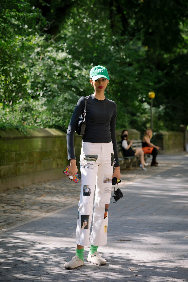 Model Off Duty Outfit New York Fashion Week SS22 Best Street Style Trends Spring Summer 2022 Influencer