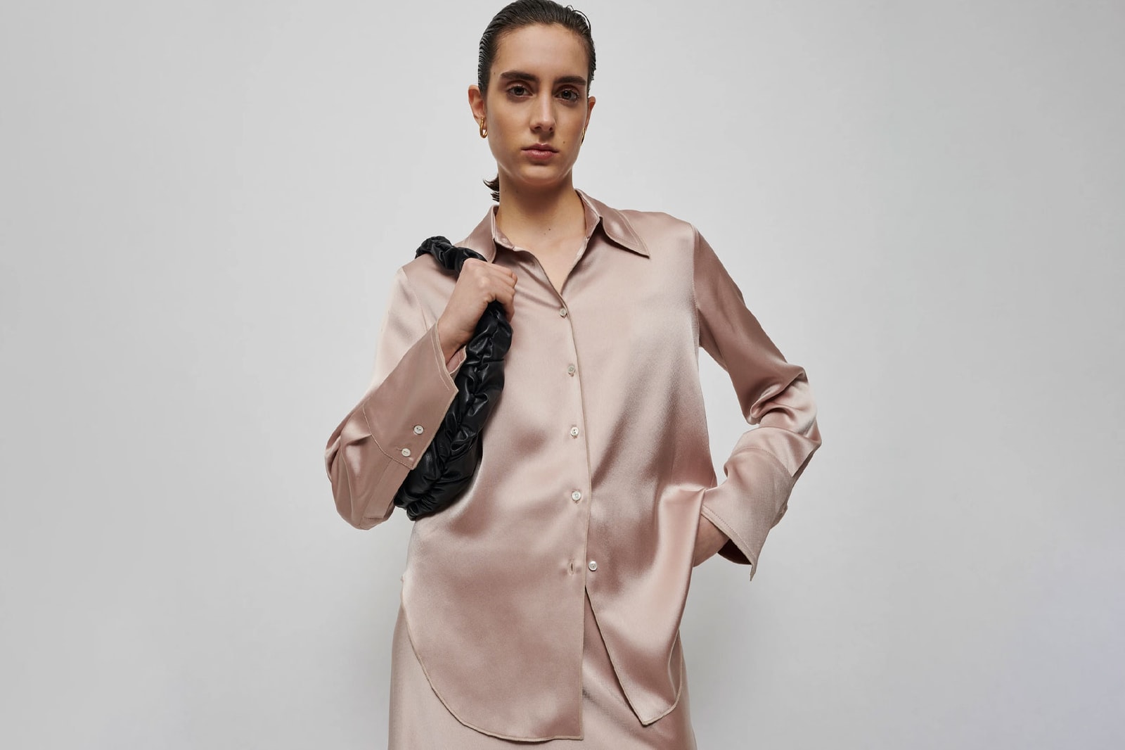 Zoë Kravitz outfits Street Style actor celebrity brown shirt sunglasses