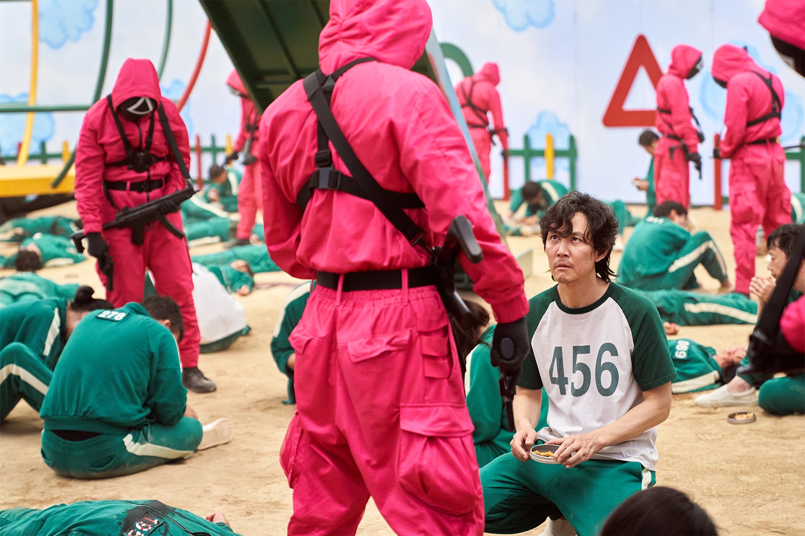 squid game netflix k-drama korean drama guards pink tracksuit costume mask triangle square hooded jacket 