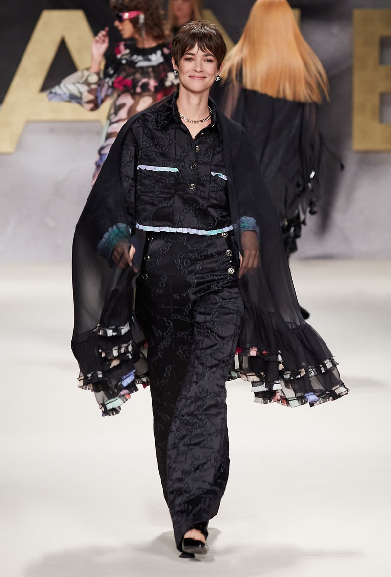Chanel Spring Summer 2022 Collection Paris Fashion Week Virginie Viard Runway 