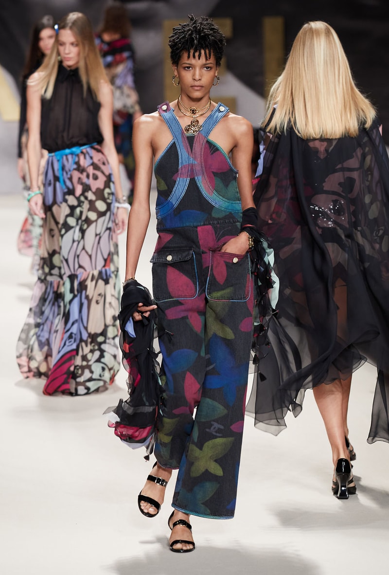 Chanel Spring Summer 2022 Collection Paris Fashion Week Virginie Viard Runway 