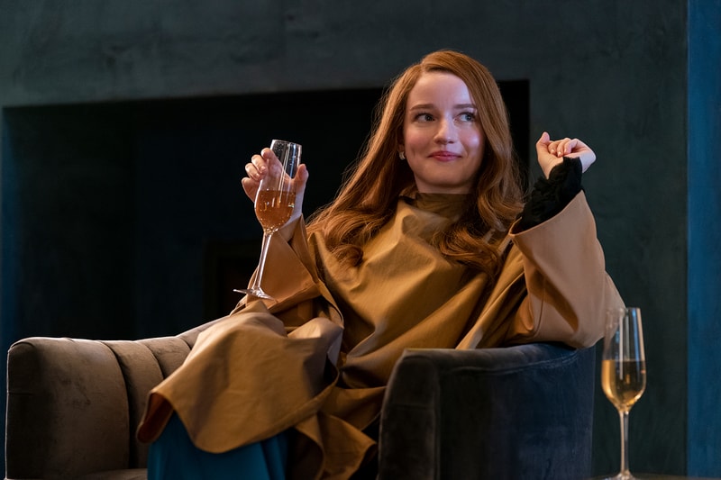 Julia Garner Inventing Anna Delvey Netflix TV Show Series Actor