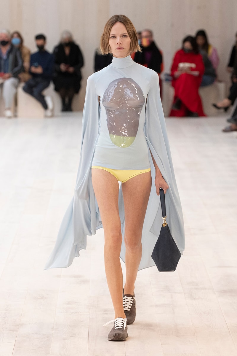 Loewe Spring Summer 2022 SS22 Collection Runway Paris Fashion Week Jonathan Anderson