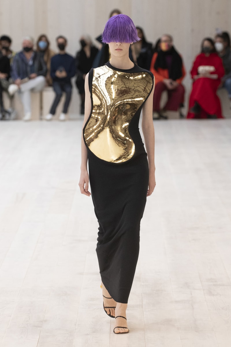 Loewe Spring Summer 2022 SS22 Collection Runway Paris Fashion Week Jonathan Anderson