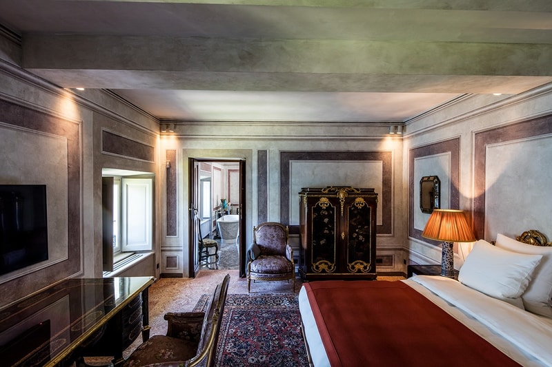 house of gucci film home italy villa balbiano room