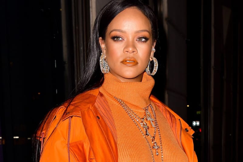 Rihanna Shares an Easy Makeup Tutorial for Her Peachy Look