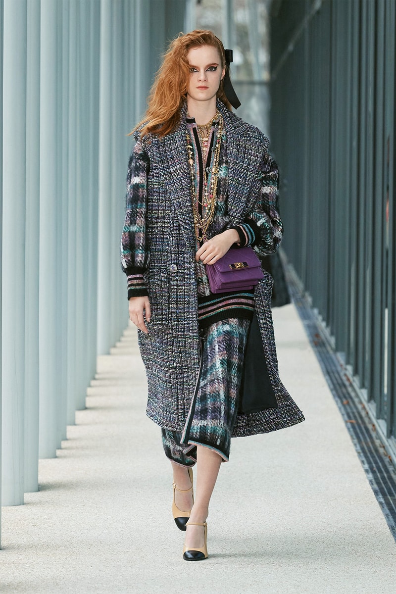 Chanel Métiers d'art 2021 2022 Collection Runway Show