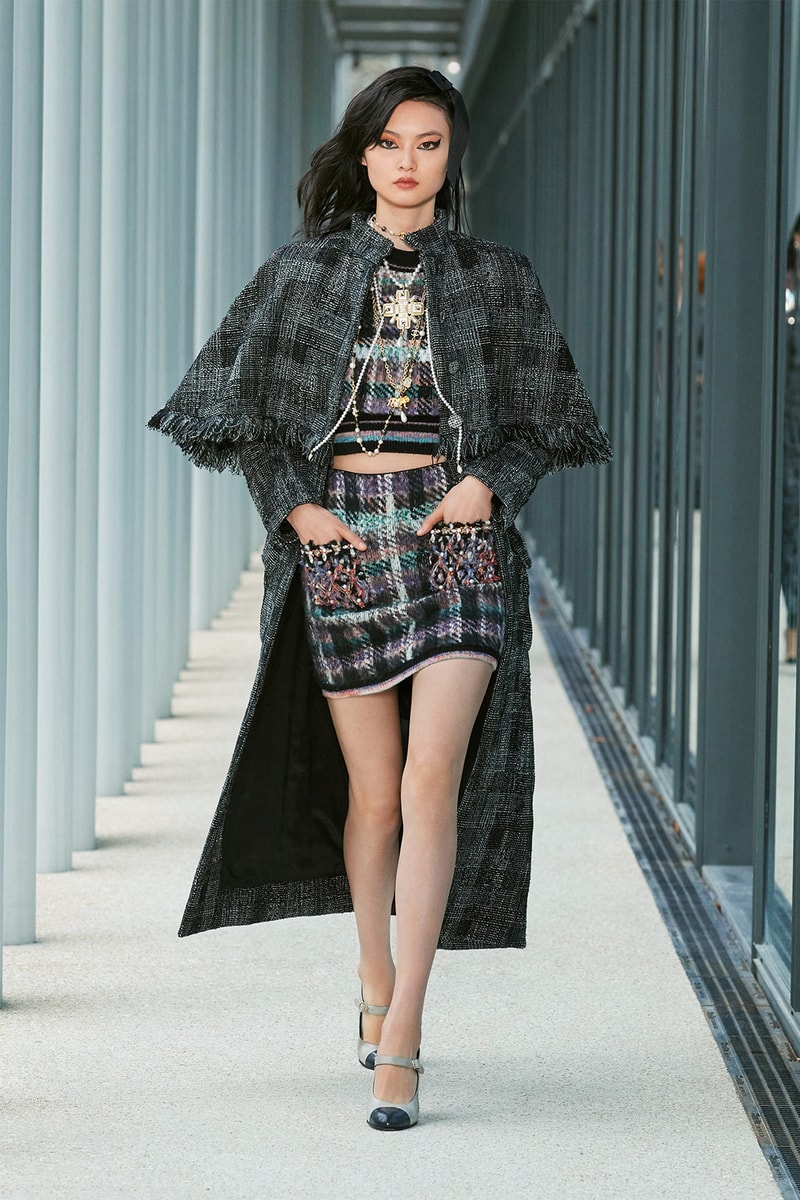 Chanel Métiers d'art 2021 2022 Collection Runway Show
