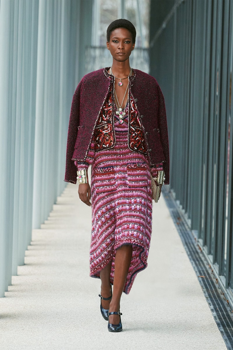 Chanel Métiers d'art 2021 2022 Collection Runway Show