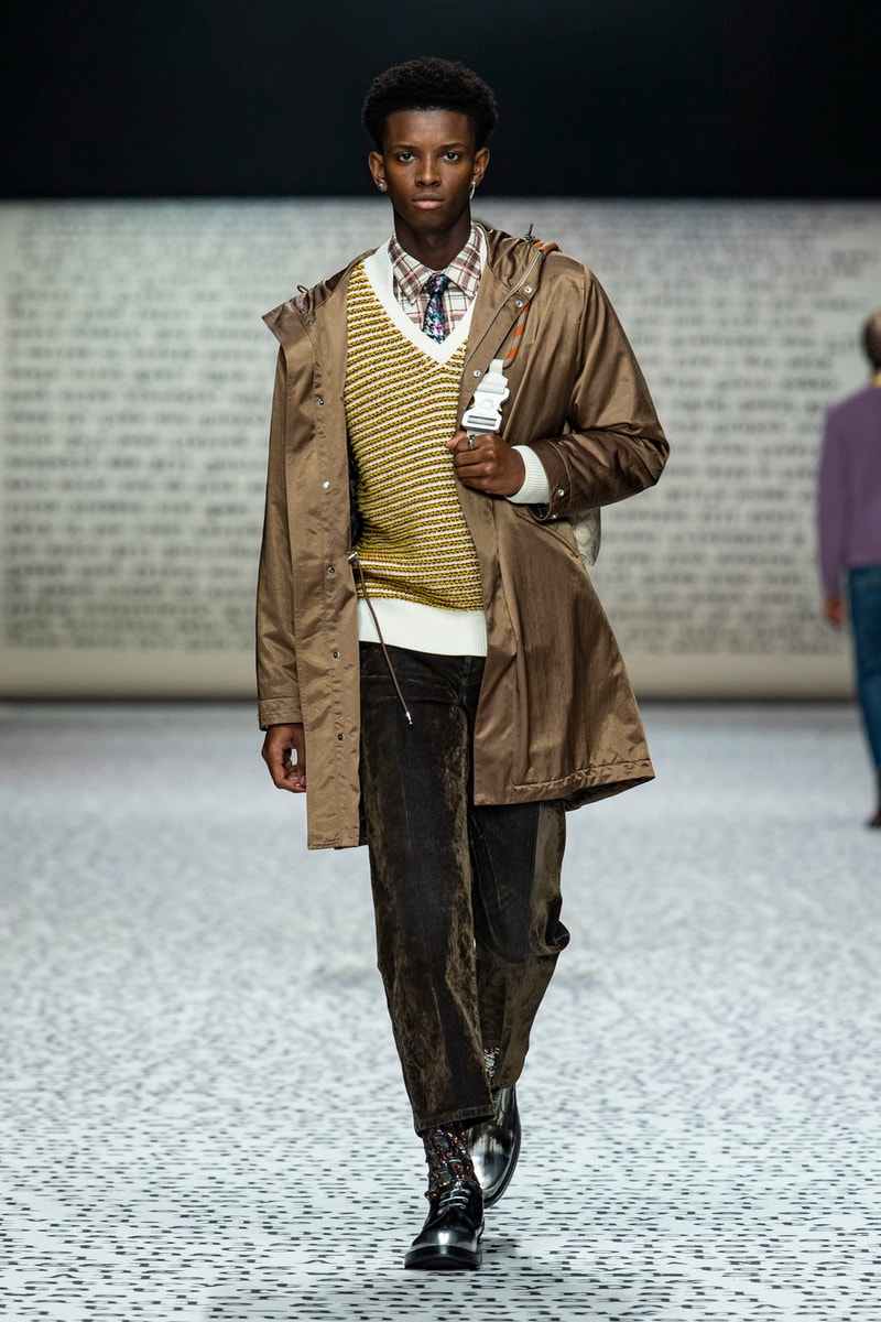 Dior Mens Fall 2022 Kim Jones Collection Runway Images INfo