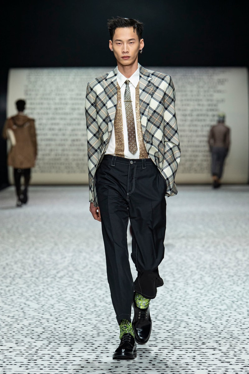 Dior Mens Fall 2022 Kim Jones Collection Runway Images INfo