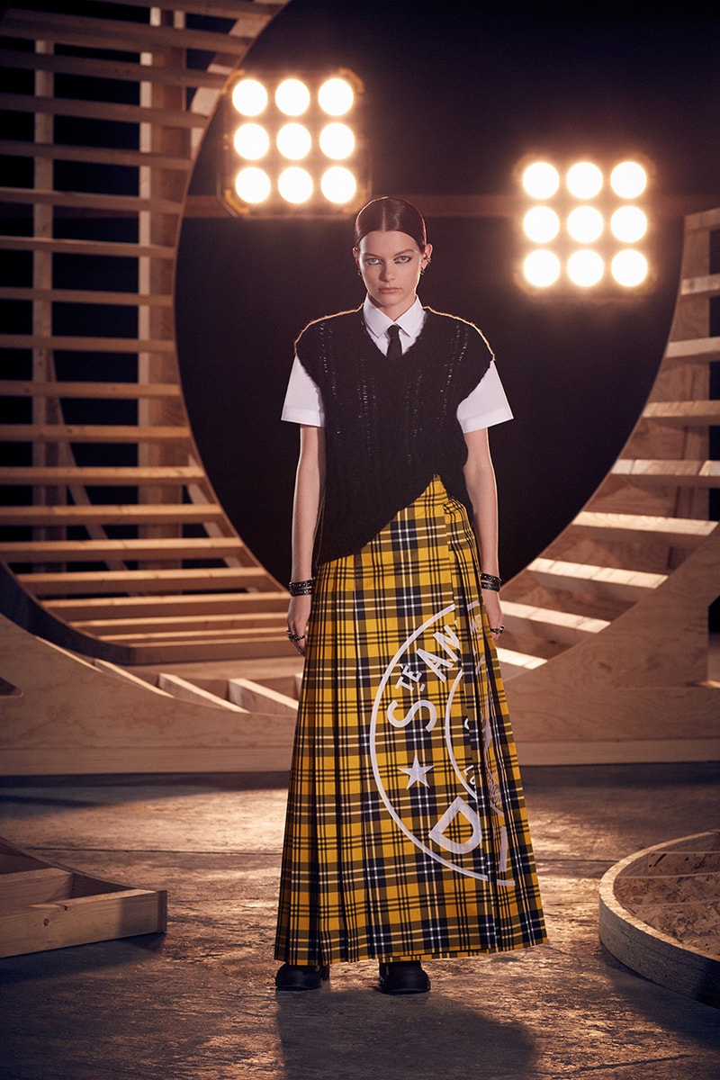 dior womens pre fall 2022 yellow plaid skirt