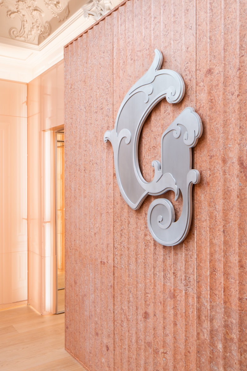 glossier london flagship store logo