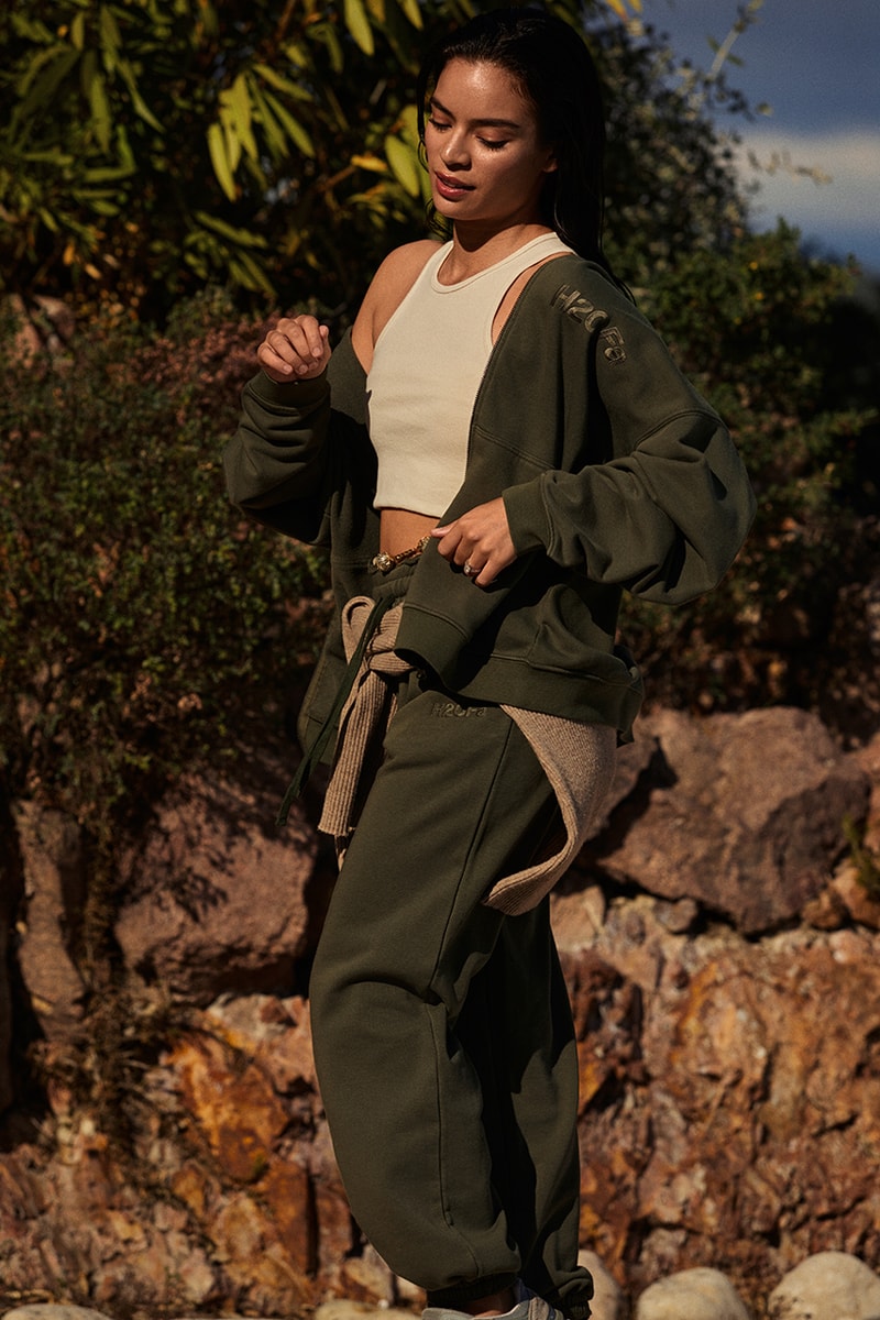h20fagerholt spring summer 2022 cream doctor pants forest greenwhite top
