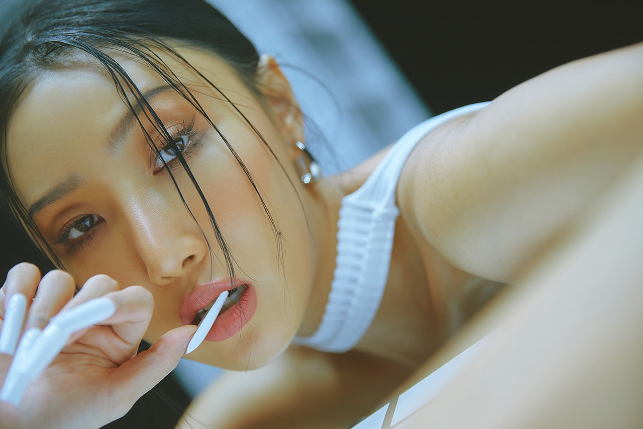 Hwasa Guilty Pleasure Solo Single Album K-pop South Korean Singer Idol MAMAMOO Member
