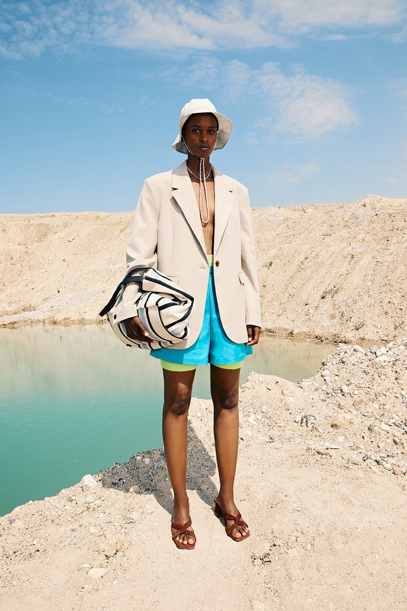 Samsøe & Samsøe beige sweater blue shorts
