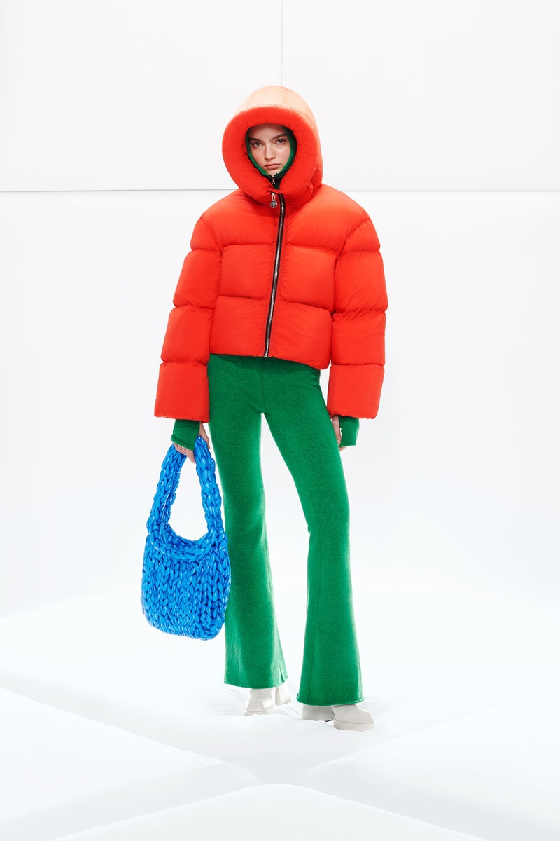 IENKI IENKI Pre-Fall 2022 Lookbook Puffer Jacket Hood Bag