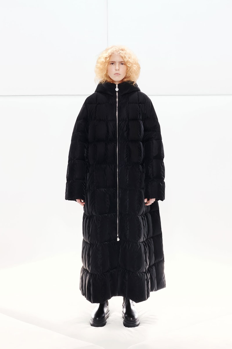 IENKI IENKI Pre-Fall 2022 Lookbook Puffer Coat Black